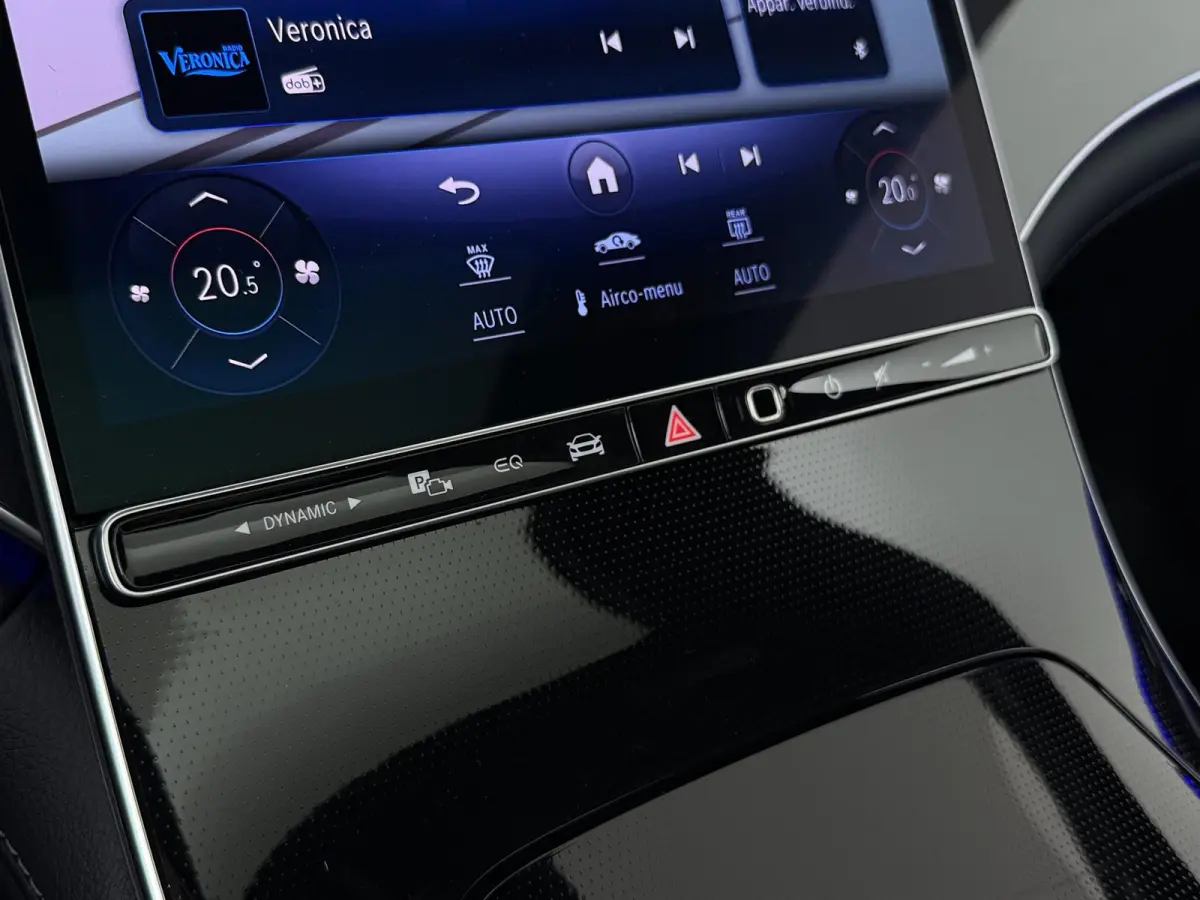 350+ Launch Edition Luxury Line 91 kWh | Luchtvering | Burmester | Head Up display | Panoramadak | HD Led koplampen | Memory | 360 graden camera | Actieve sfeerverlichting |