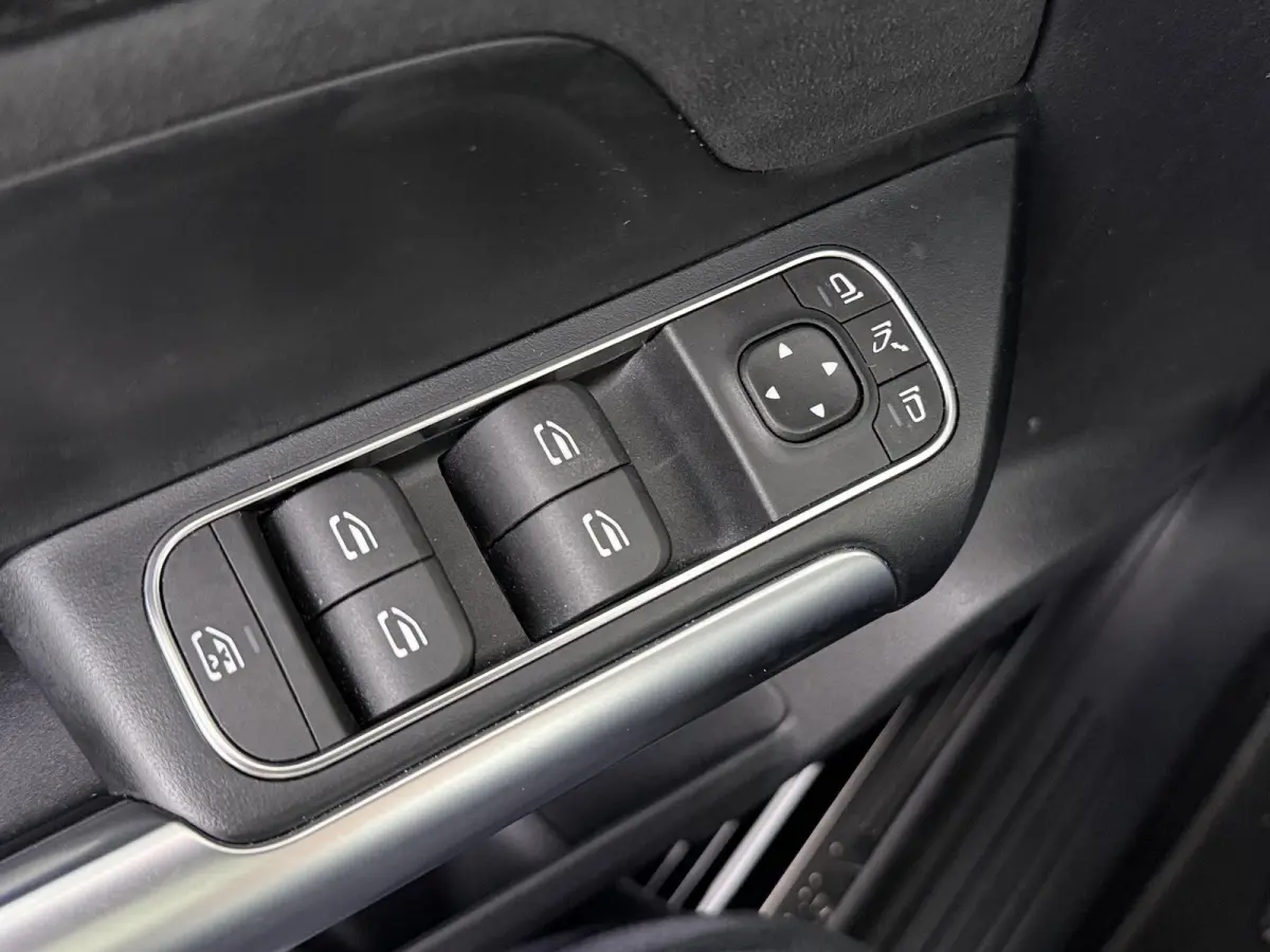 180 Star Edition AMG | Panoramadak | Trekhaak | Multibeam LED | Memory | Winterpakket | Keyless |