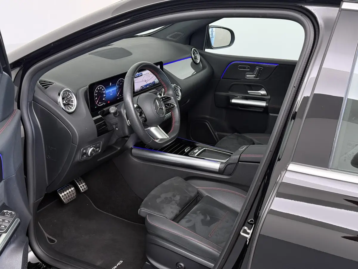 180 Star Edition AMG | Panoramadak | Trekhaak | Multibeam LED | Memory | Winterpakket | Keyless |