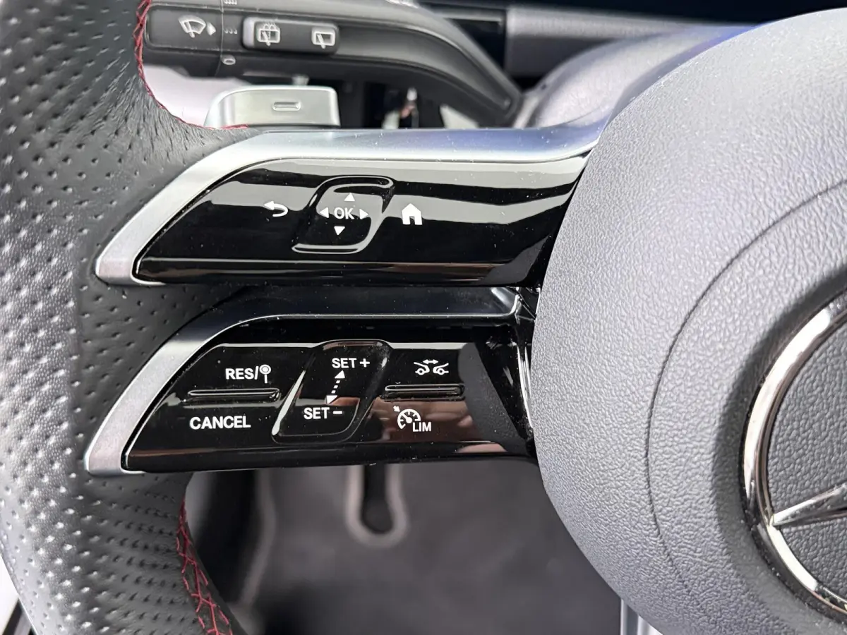 180 Star Edition AMG | Panoramadak | Trekhaak | Multibeam LED | Memory | Winterpakket | Keyless |