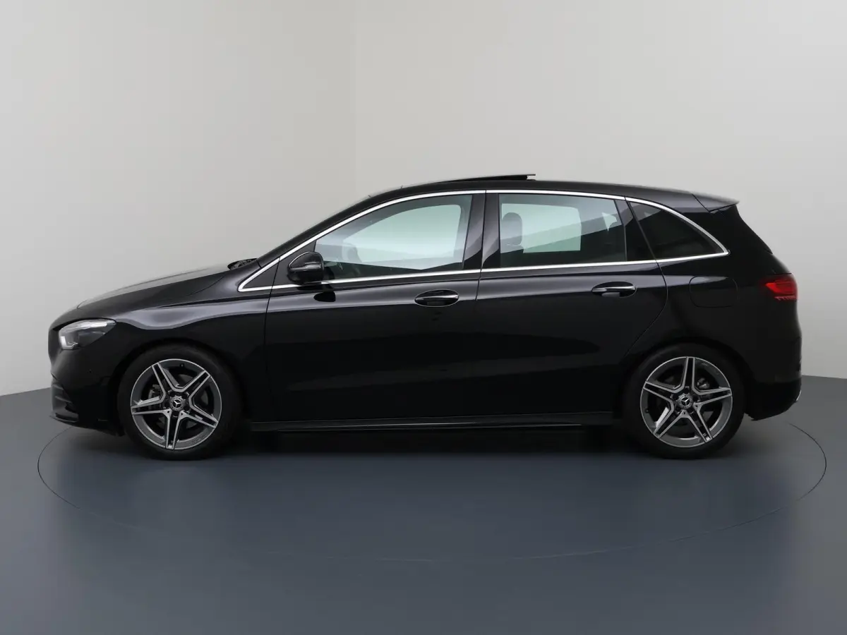 180 Star Edition AMG | Panoramadak | Trekhaak | Multibeam LED | Memory | Winterpakket | Keyless |