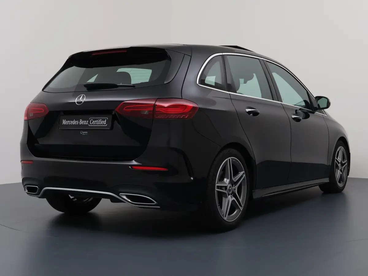 180 Star Edition AMG | Panoramadak | Trekhaak | Multibeam LED | Memory | Winterpakket | Keyless |