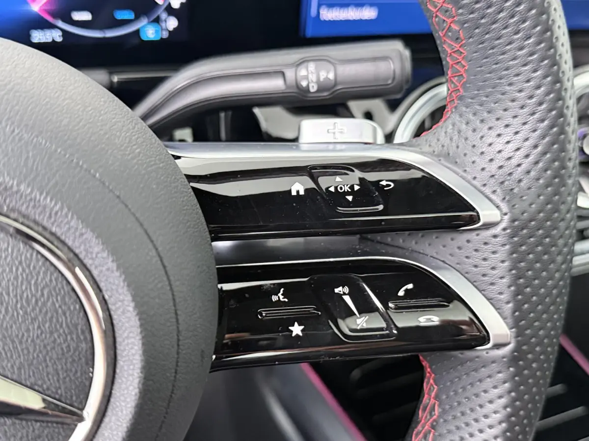 180 Star Edition AMG | Panoramadak | Trekhaak | Multibeam LED | Memory | Winterpakket | Keyless |