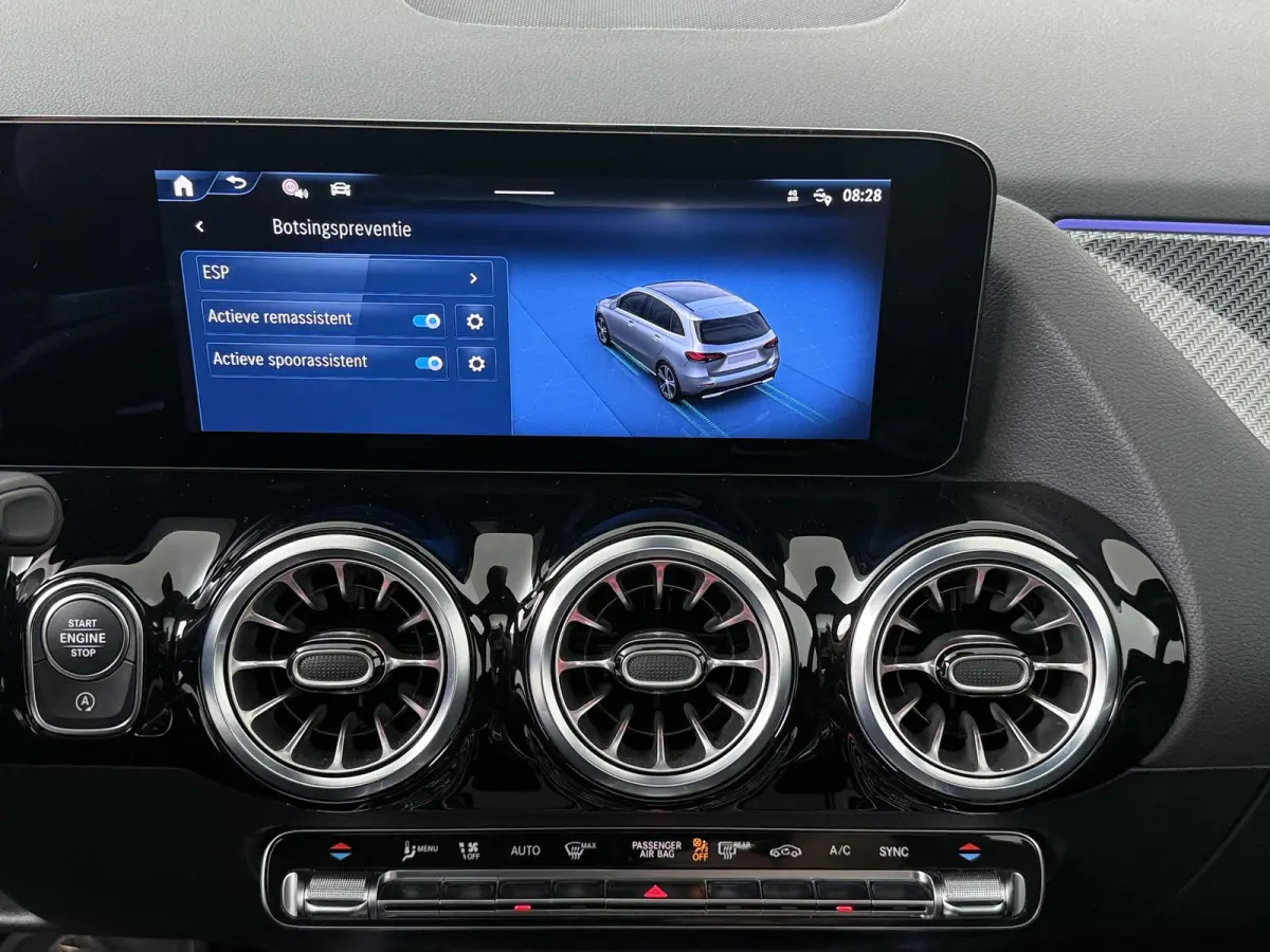 180 Star Edition AMG | Panoramadak | Trekhaak | Multibeam LED | Memory | Winterpakket | Keyless |