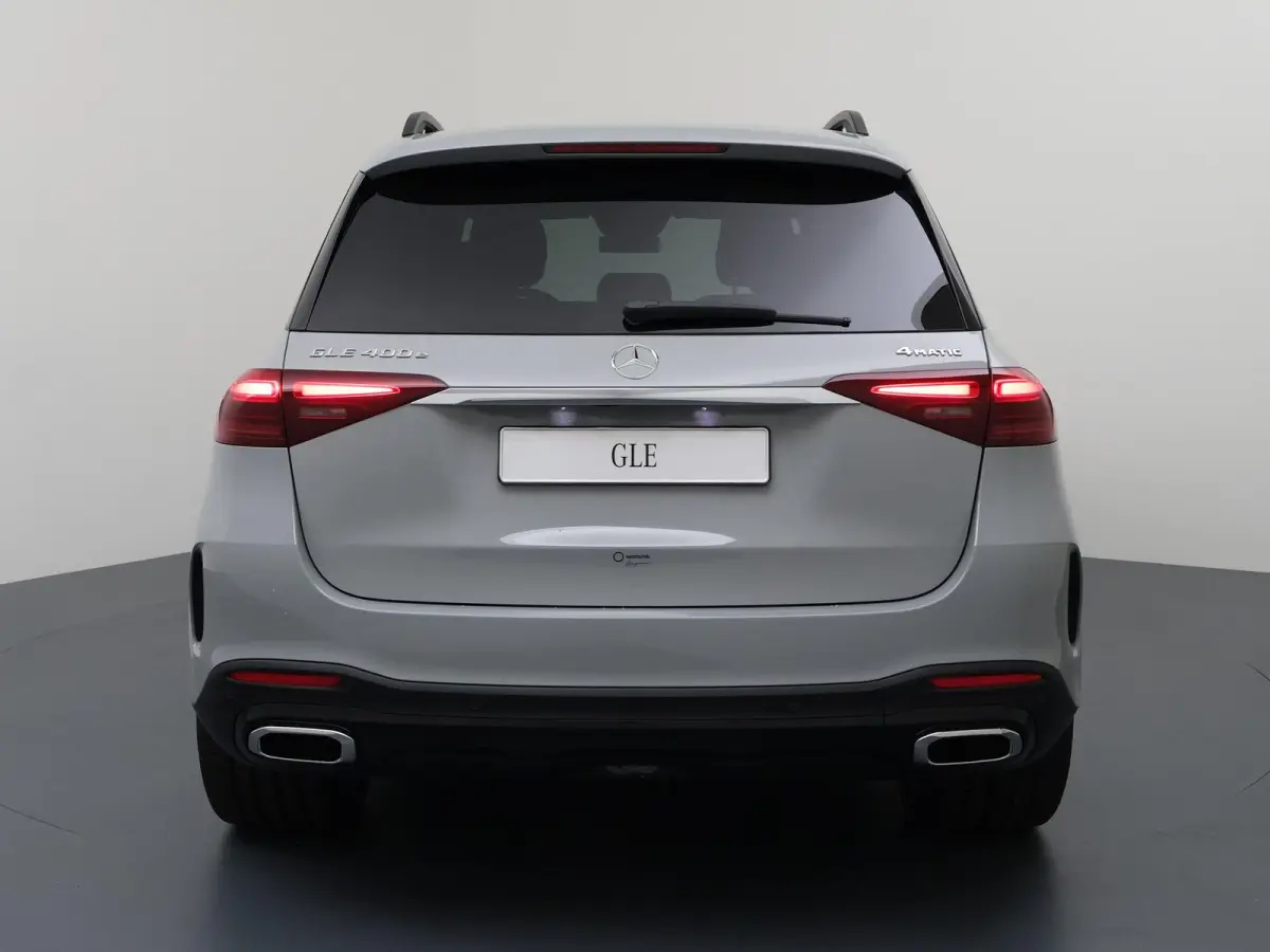 400e 4MATIC Sport Edition | Premium Plus | Panoramaschuifdak | AIRMATIC | Trekhaak | Burmester | Massagestoelen | 22 inch AMG Velgen | Winter pakket | Night |