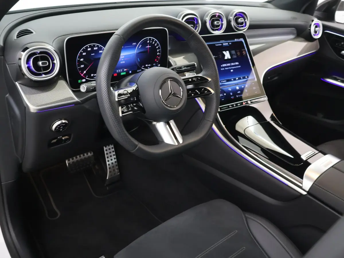 300e 4MATIC Sport Edition | AMG | Night | Panoramadak | Memory | Multispaaks velgen | Sfeerverlichting |
