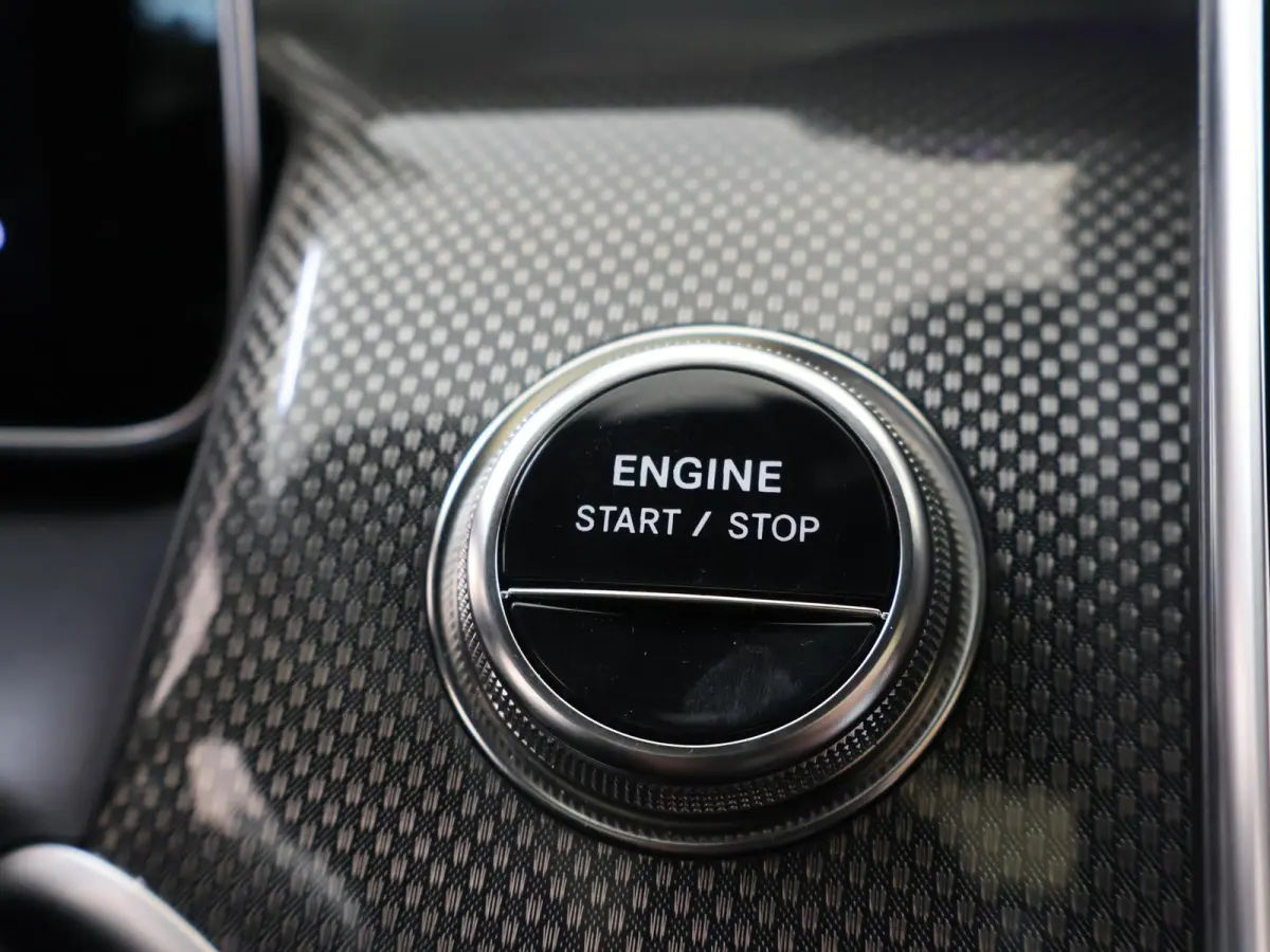 300e 4MATIC Sport Edition | AMG | Night | Panoramadak | Memory | Multispaaks velgen | Sfeerverlichting |
