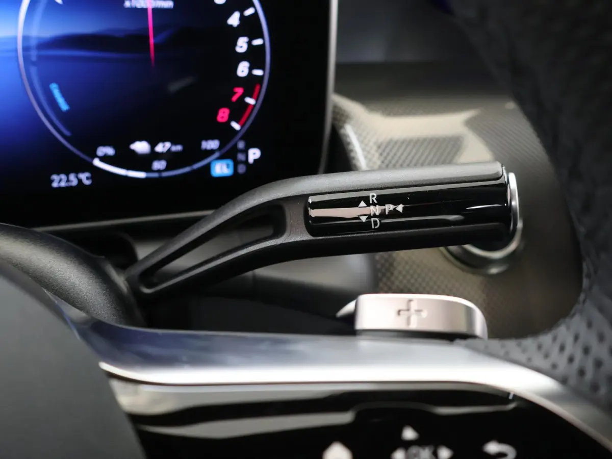 300e 4MATIC Sport Edition | AMG | Night | Panoramadak | Memory | Multispaaks velgen | Sfeerverlichting |