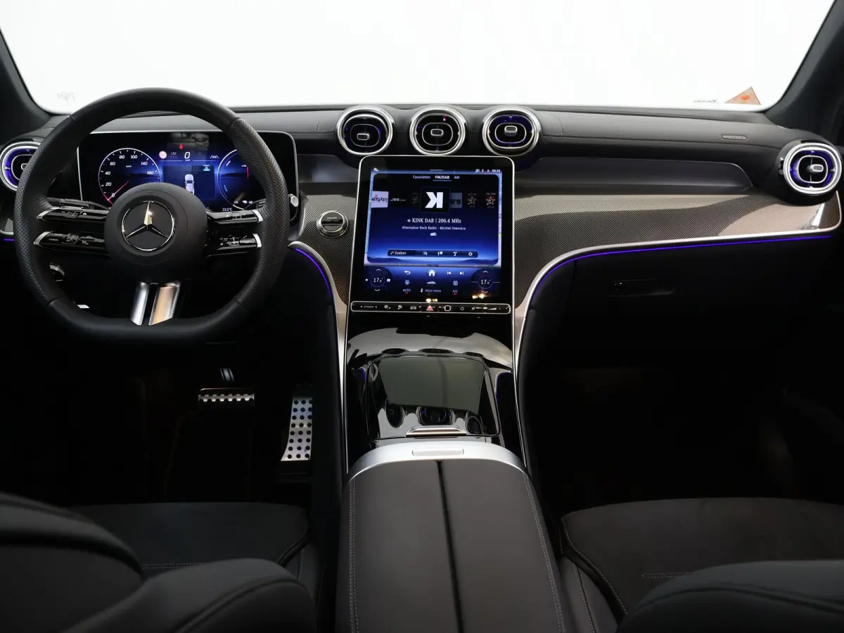 300e 4MATIC Sport Edition | AMG | Night | Panoramadak | Memory | Multispaaks velgen | Sfeerverlichting |