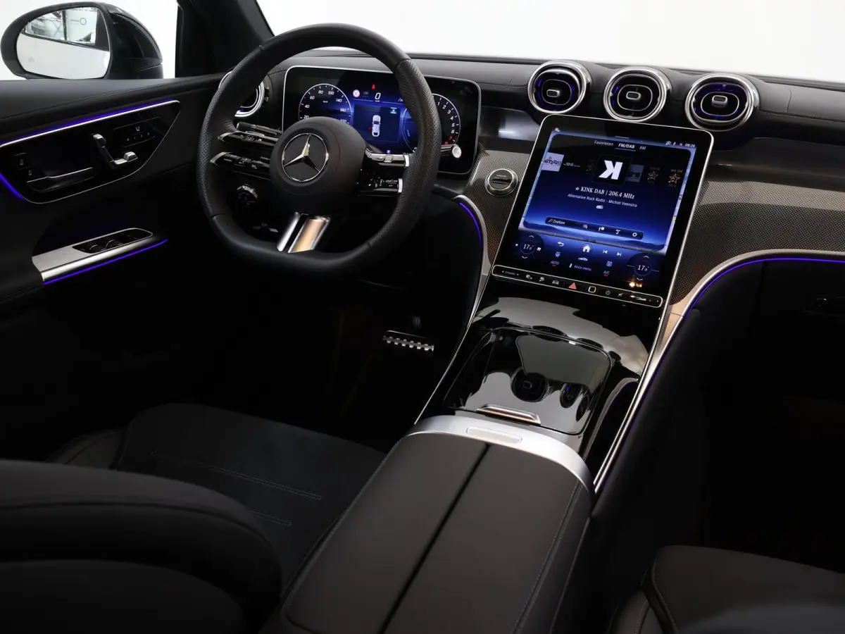 300e 4MATIC Sport Edition | AMG | Night | Panoramadak | Memory | Multispaaks velgen | Sfeerverlichting |