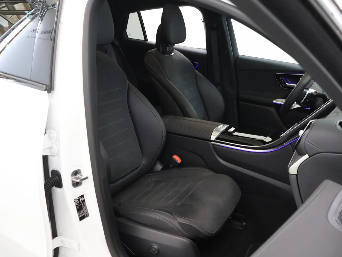 300e 4MATIC Sport Edition | AMG | Night | Panoramadak | Memory | Multispaaks velgen | Sfeerverlichting |