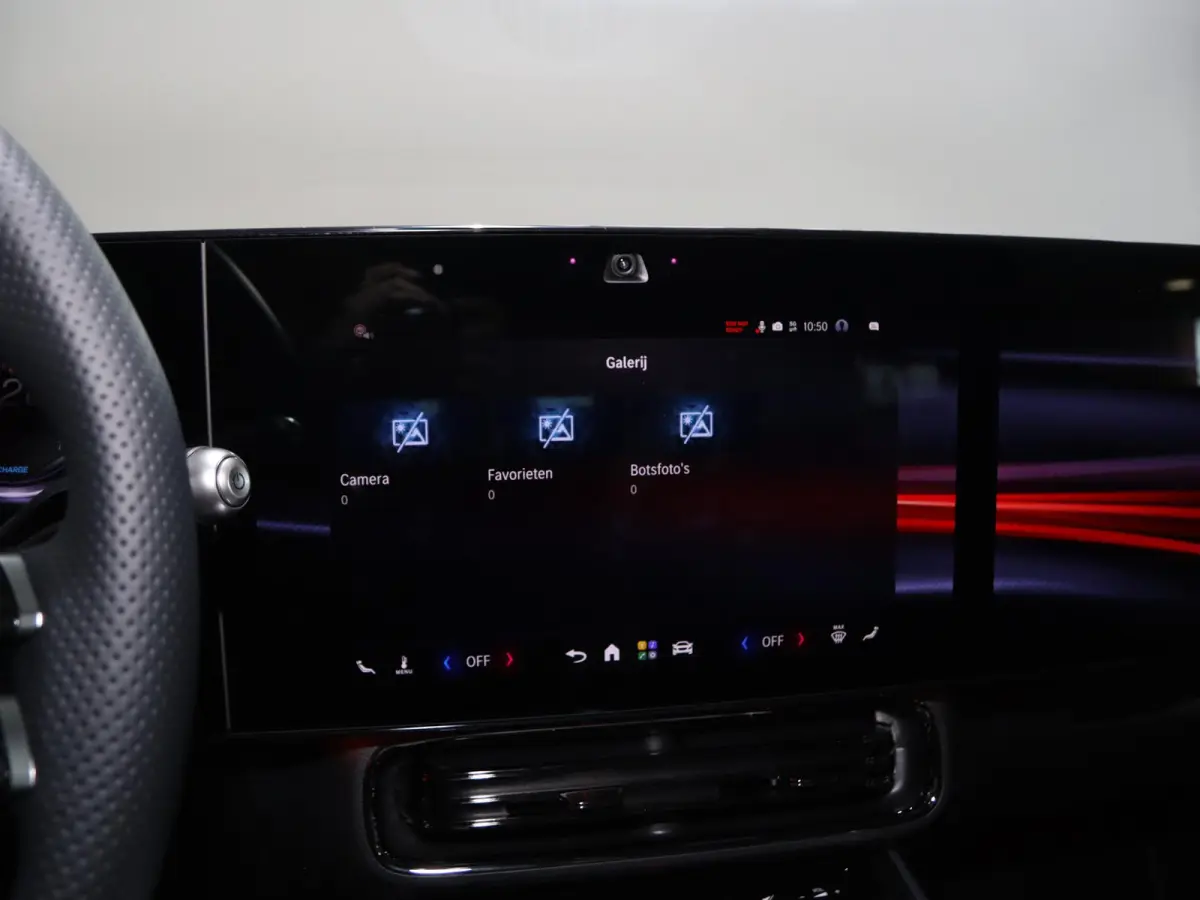 250+ Business Solution AMG 85.5 kWh | Panoramadak | Premium Pakket | Night | Dodehoekassistent | Superscreen |