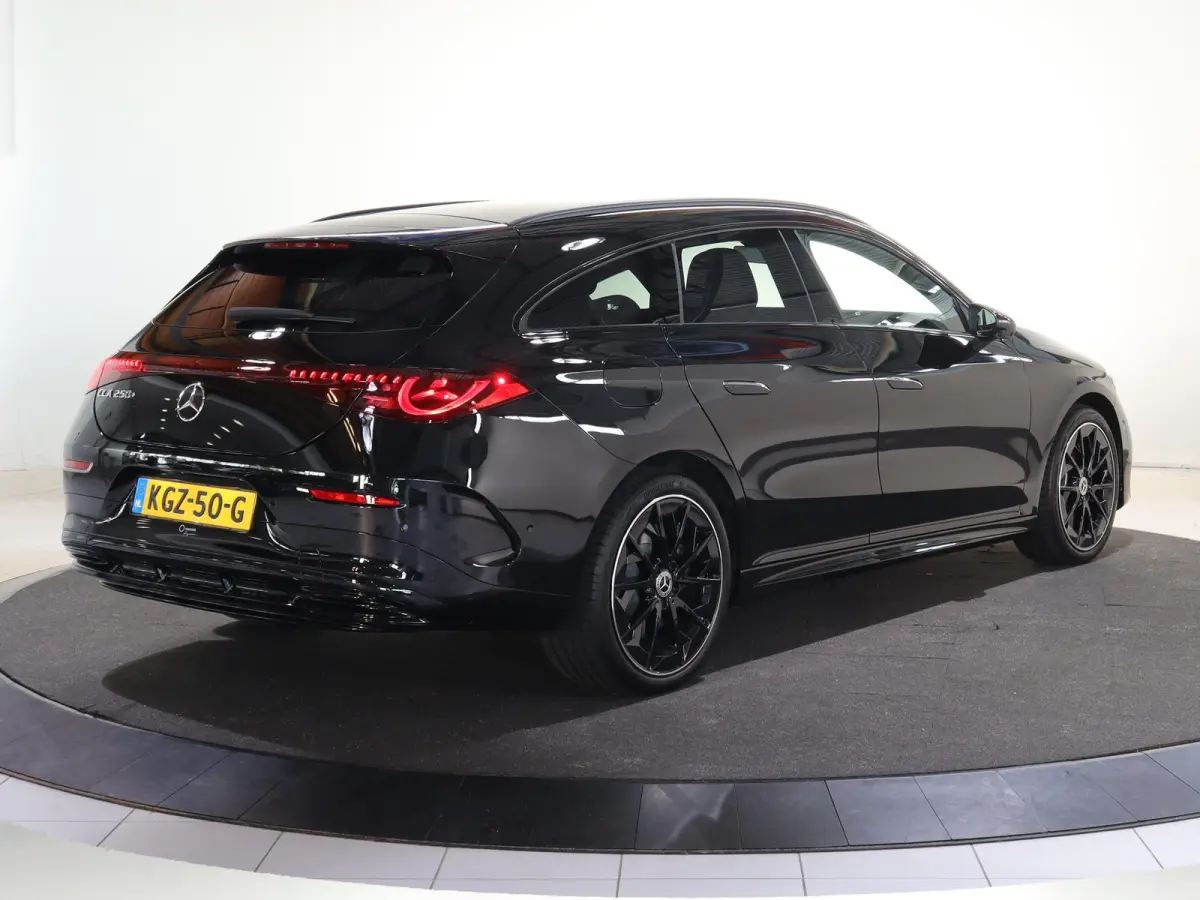 250+ Business Solution AMG 85.5 kWh | Panoramadak | Premium Pakket | Night | Dodehoekassistent | Superscreen |