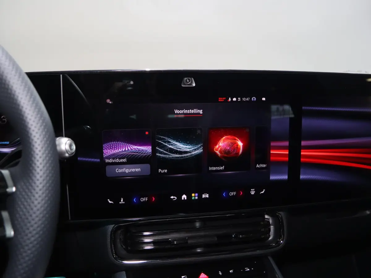 250+ Business Solution AMG 85.5 kWh | Panoramadak | Premium Pakket | Night | Dodehoekassistent | Superscreen |