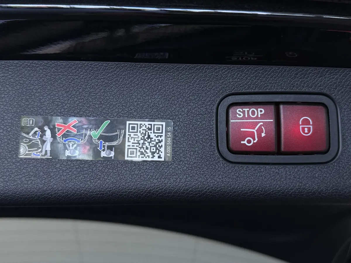 300e Sport Edition | AMG | Panoramaschuifdak | Premium Plus | Night | Rijassistentiepakket Plus | Stoelventilatie/-verwarming voor