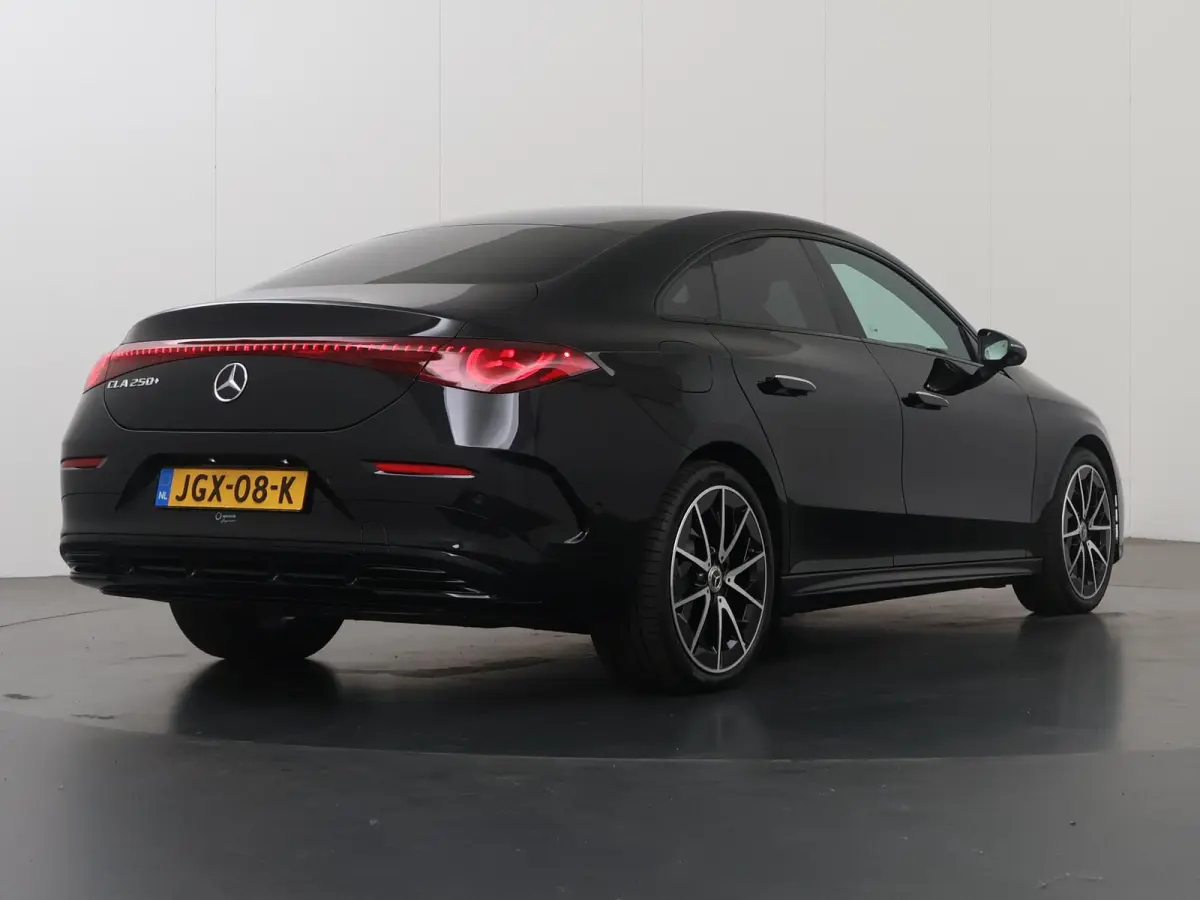 250+ Launch Edition 85.5 kWh | Panoramadak | AMG-styling | Adaptieve cruisecontrol | Nightpakket |