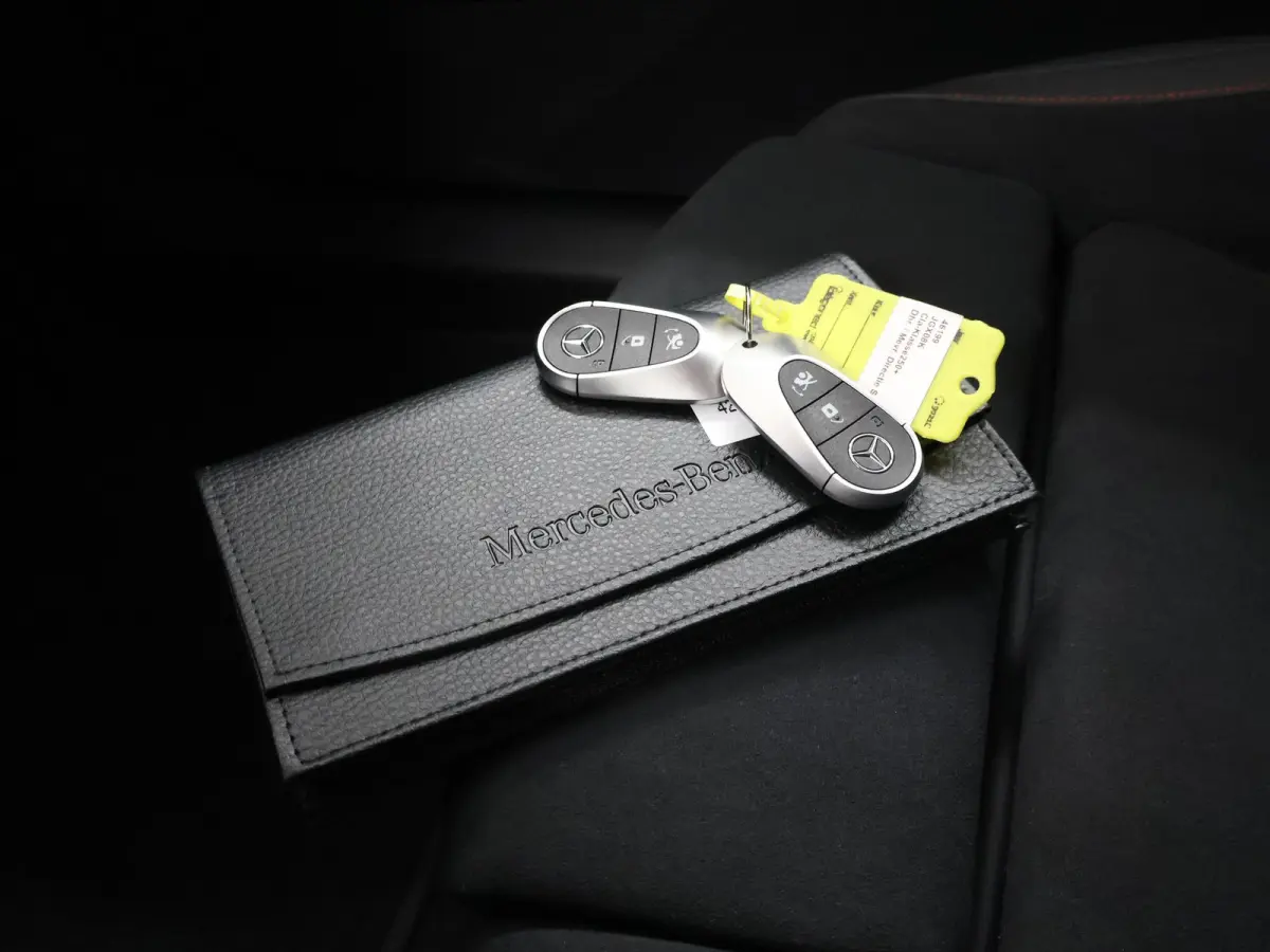 250+ Launch Edition 85.5 kWh | Panoramadak | AMG-styling | Adaptieve cruisecontrol | Nightpakket |
