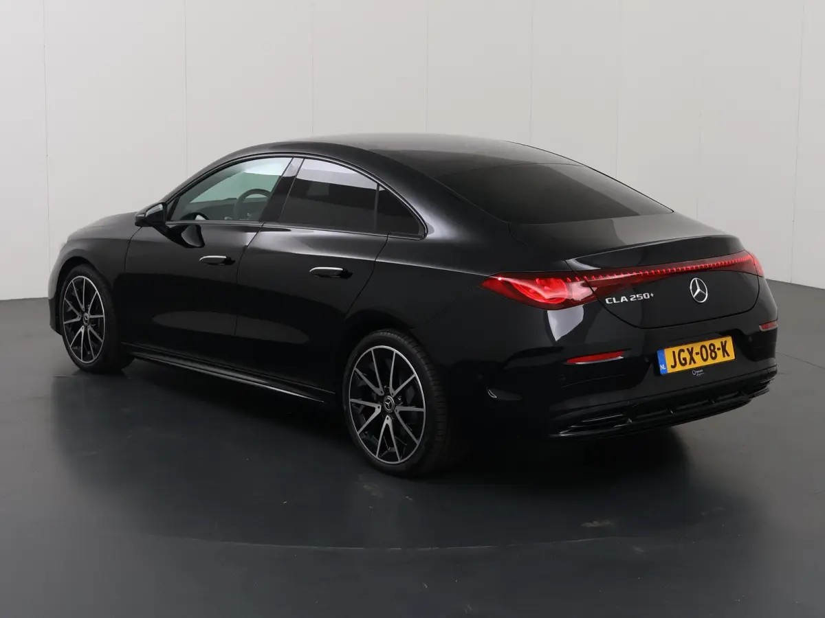 250+ Launch Edition 85.5 kWh | Panoramadak | AMG-styling | Adaptieve cruisecontrol | Nightpakket |