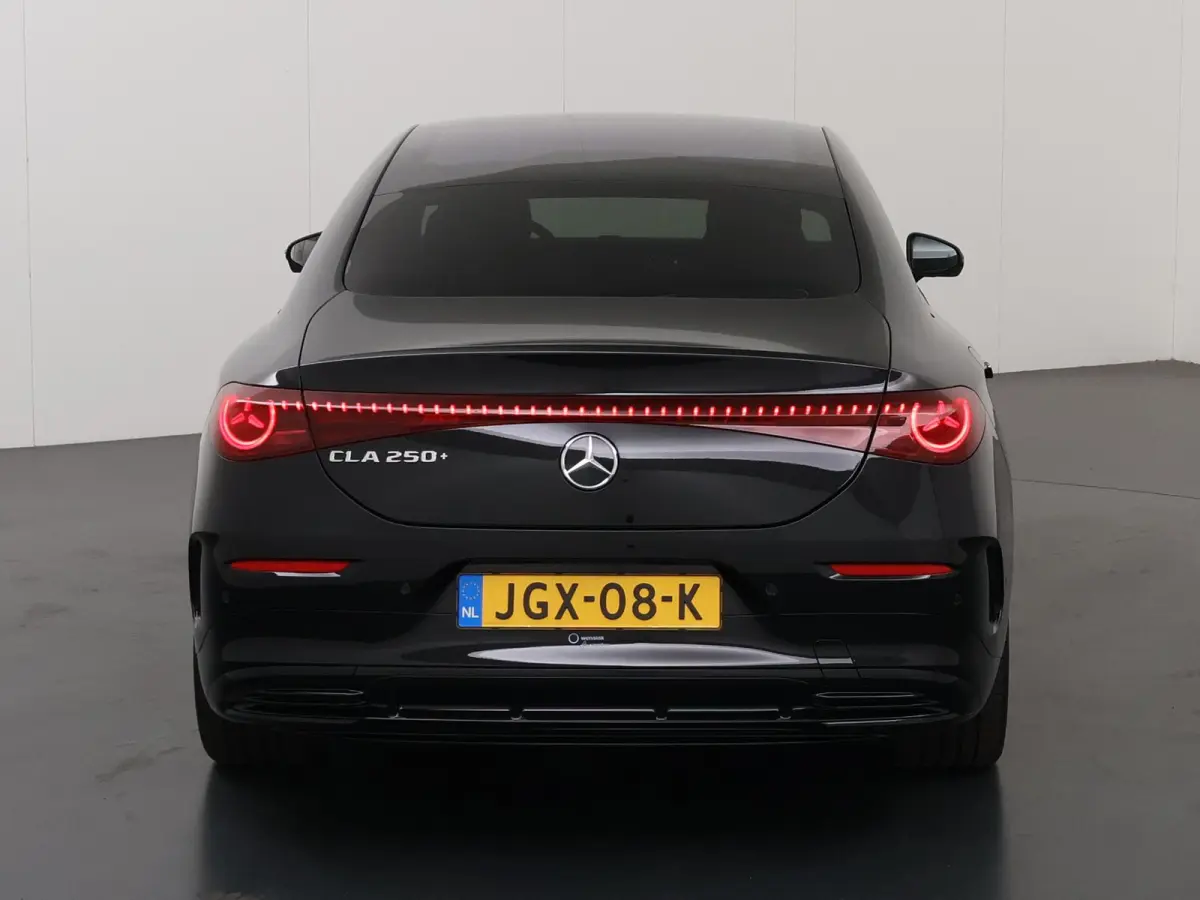 250+ Launch Edition 85.5 kWh | Panoramadak | AMG-styling | Adaptieve cruisecontrol | Nightpakket |