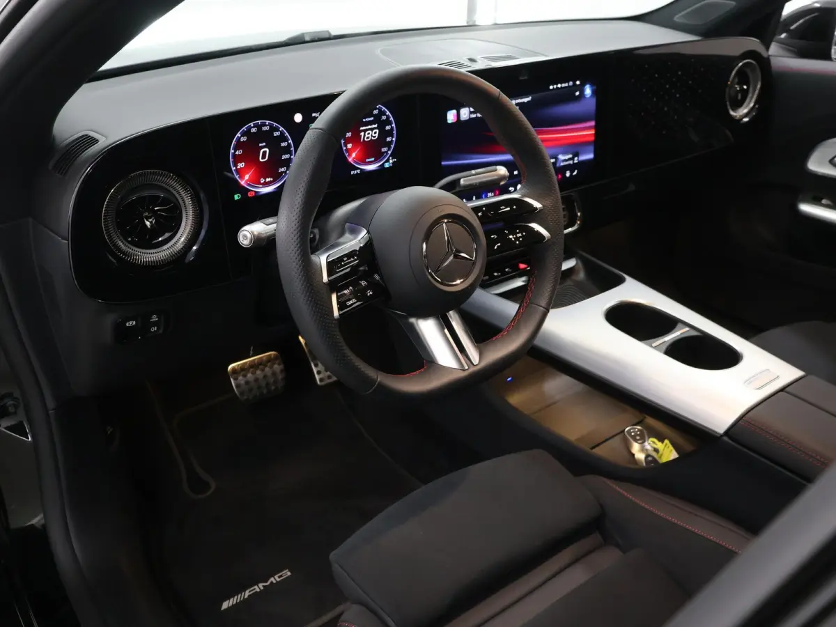 250+ Launch Edition 85.5 kWh | Panoramadak | AMG-styling | Adaptieve cruisecontrol | Nightpakket |