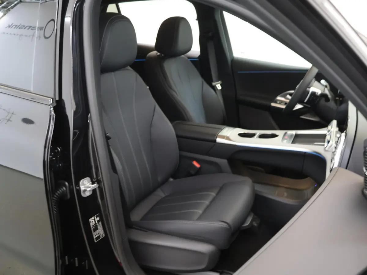 400 4MATIC Launch Edition 94 kWh | Trekhaak | Hyperscreen | Parkeerpakket | Premium Pakket | Night | Burmester |