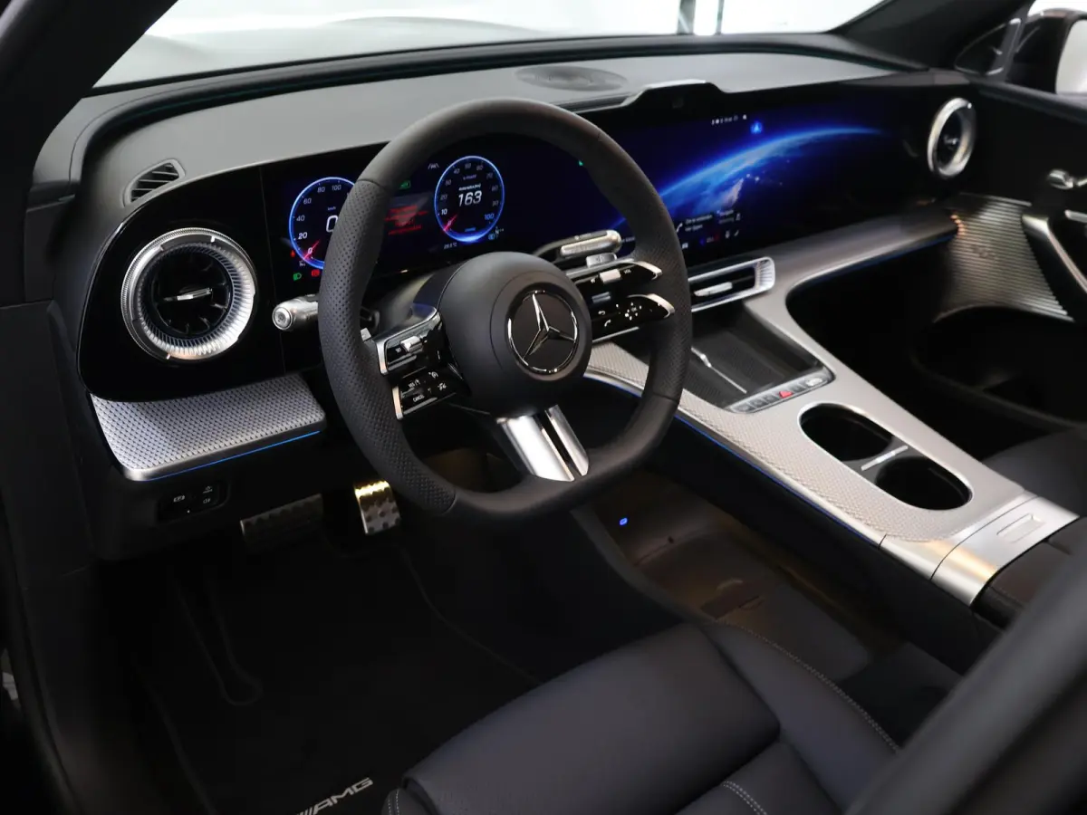 400 4MATIC Launch Edition 94 kWh | Trekhaak | Hyperscreen | Parkeerpakket | Premium Pakket | Night | Burmester |