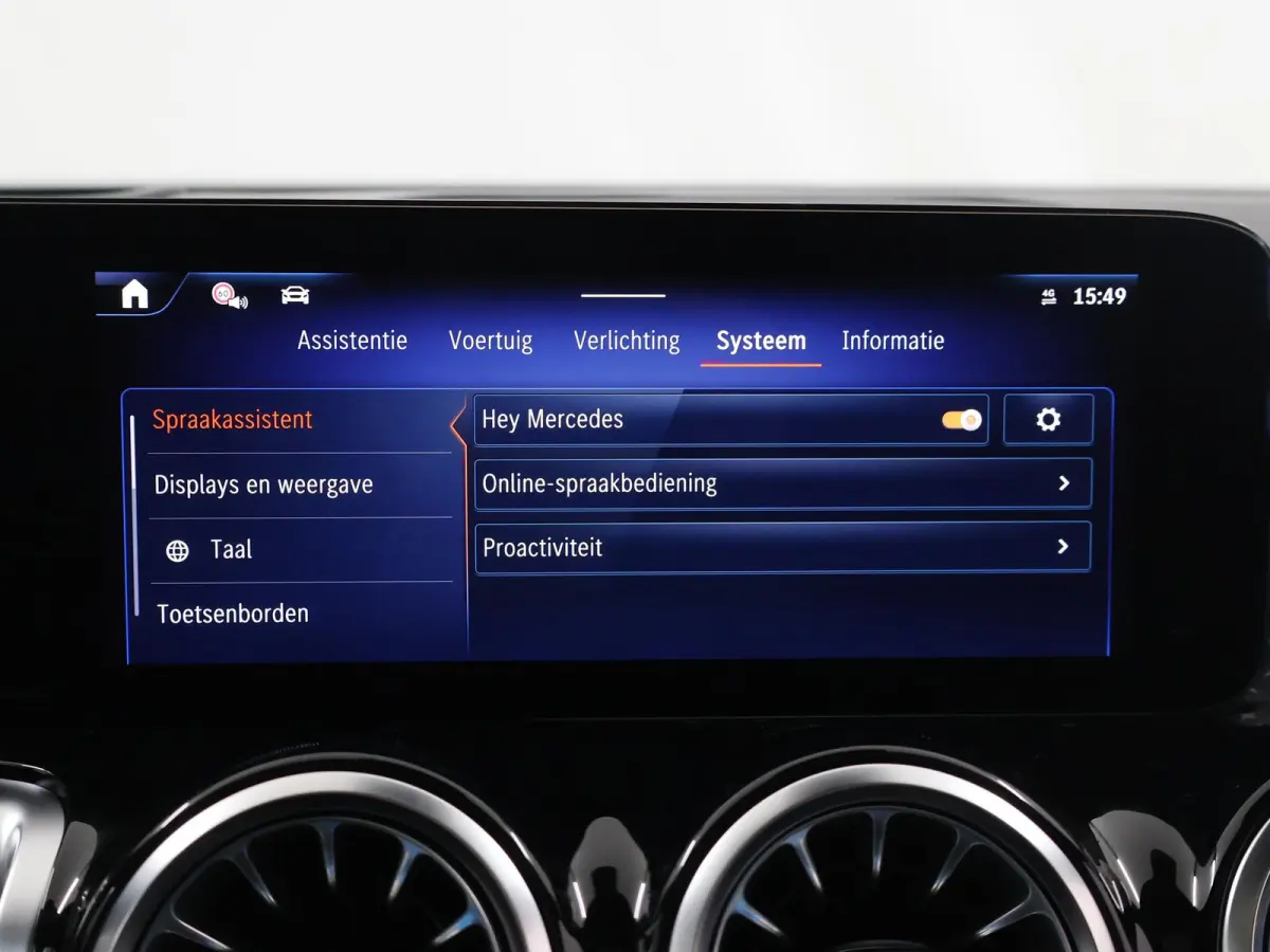 250+ Business Solution AMG 71 kWh | Panoramaschuifdak | Dodehoekassistent | DAB+ | Led-Koplampen | 360° camera |