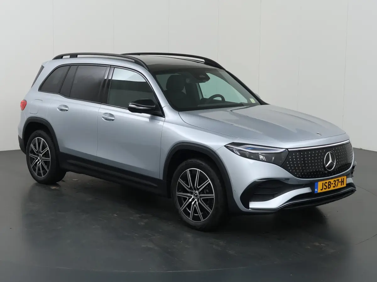 250+ Business Solution AMG 71 kWh | Panoramaschuifdak | Dodehoekassistent | DAB+ | Led-Koplampen | 360° camera |