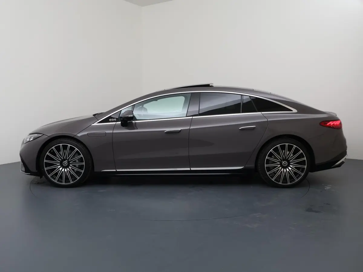 450+ AMG Line 122 kWh | Premium pakket | 22” lichtmetalen AMG-velgen | Verwarmde voorruit | Verwarmd stuurwiel | Hyperscreen |