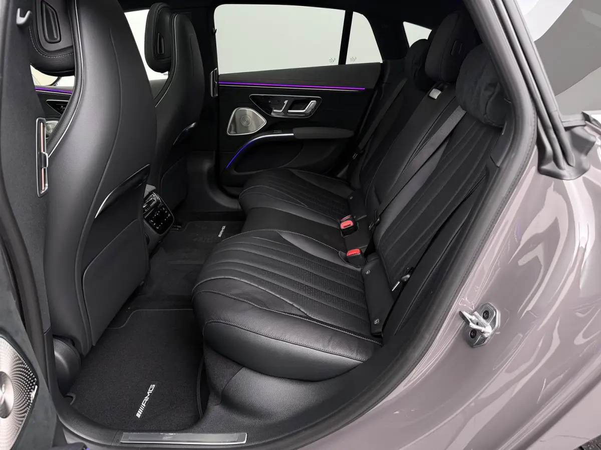 450+ AMG Line 122 kWh | Premium pakket | 22” lichtmetalen AMG-velgen | Verwarmde voorruit | Verwarmd stuurwiel | Hyperscreen |