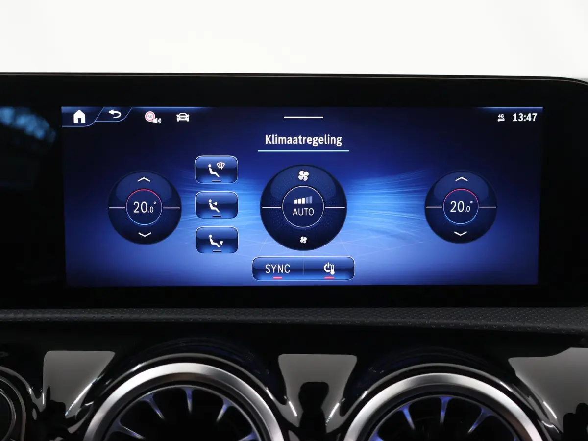 180 Business Solution AMG | Panoramaschuifdak | Premium plus | Head-Up | Stoelverwarming | Achteruitrijcamera |  MULTIBEAM LED |