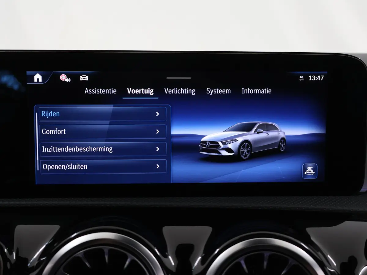180 Business Solution AMG | Panoramaschuifdak | Premium plus | Head-Up | Stoelverwarming | Achteruitrijcamera |  MULTIBEAM LED |