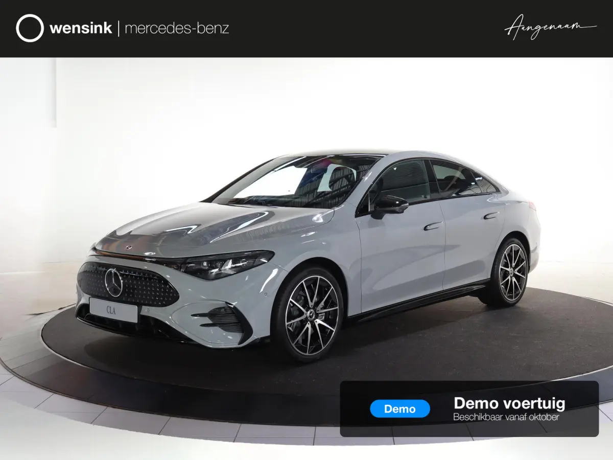 250+ Launch Edition 85.5 kWh | Night | Panoramadak | Stoelverwarming | DISTRONIC | Achteruitrijcamera | Dodehoekassistent |