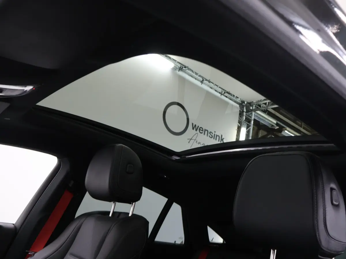 350 de 4MATIC AMG Line Premium Plus | Luchtvering | Night | Panoramadak | Trekhaak | Burmester | Headup | Treeplanken | Zwart leer |