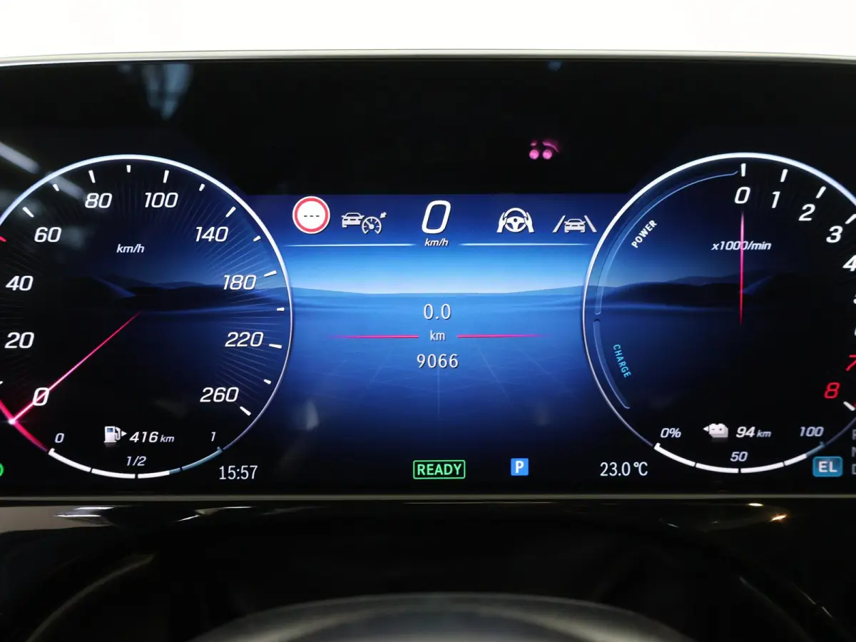 300e Sport Edition | Panoramaschuifdak | Premium Plus | Rijassistentiepakket Plus | Night | Head-up display | Burmester