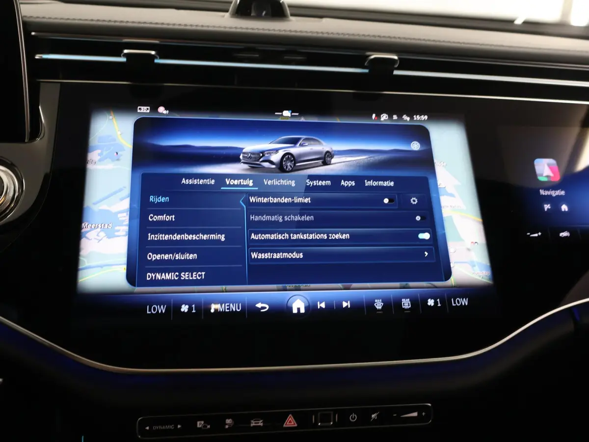 300e Sport Edition | Panoramaschuifdak | Premium Plus | Rijassistentiepakket Plus | Night | Head-up display | Burmester