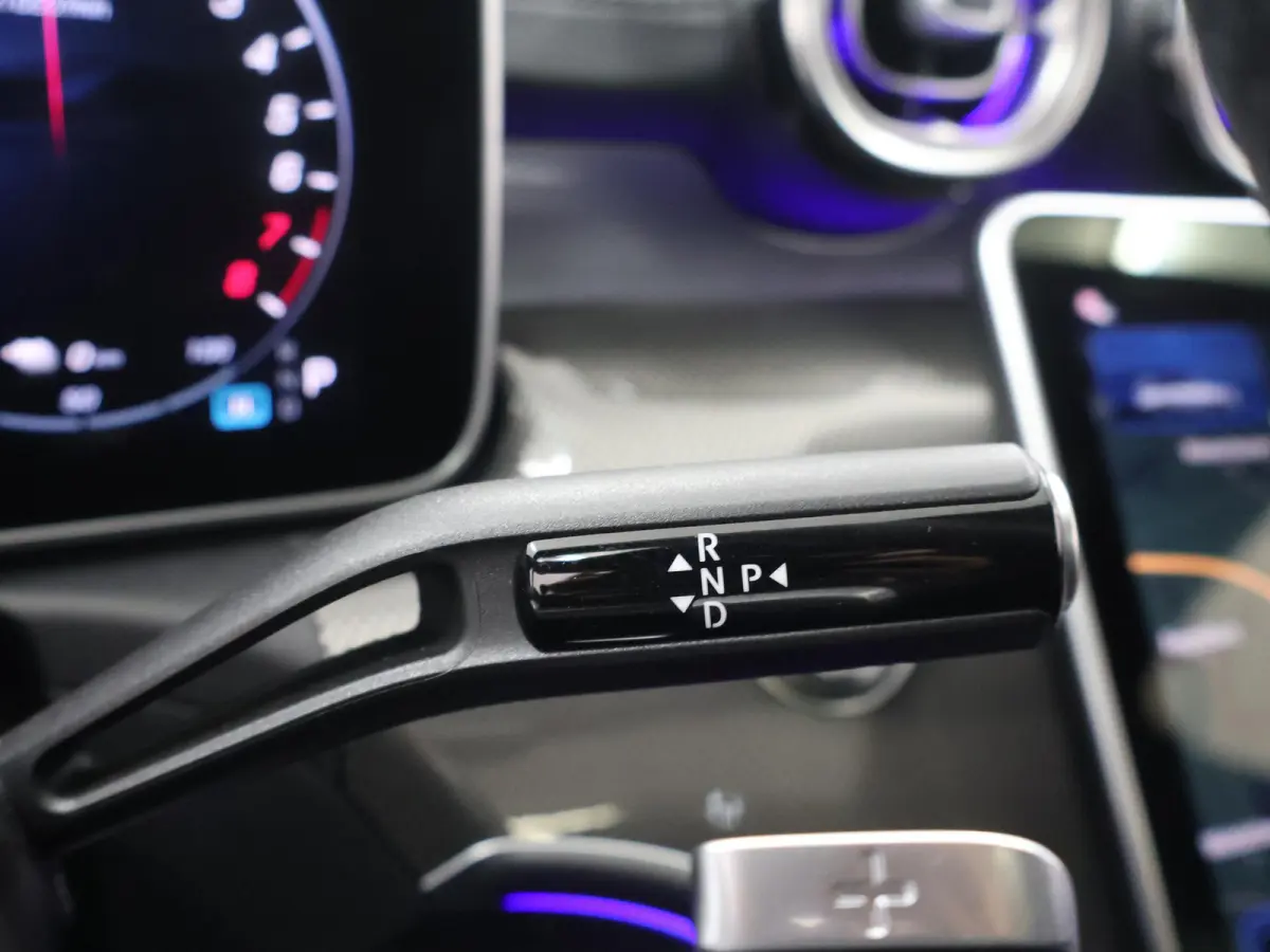 300e Business Solution AMG | Panoramaschuifdak |  Rijassistentiepakket Plus | Trekhaak | Burmester | DIGITAL LIGHT |  Night
