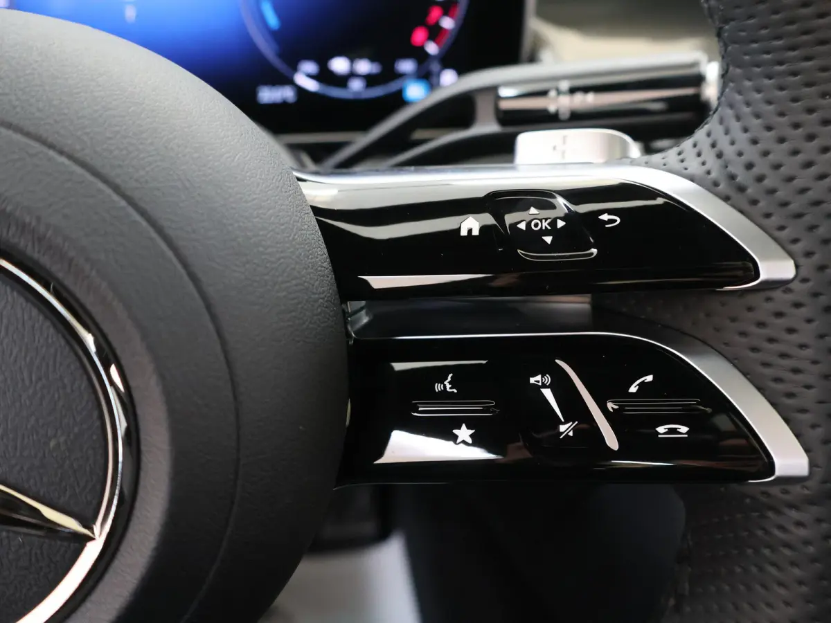 4MATIC Sport Edition | AMG | Premium pakket | Night pakket | Trekhaak | Head up display |