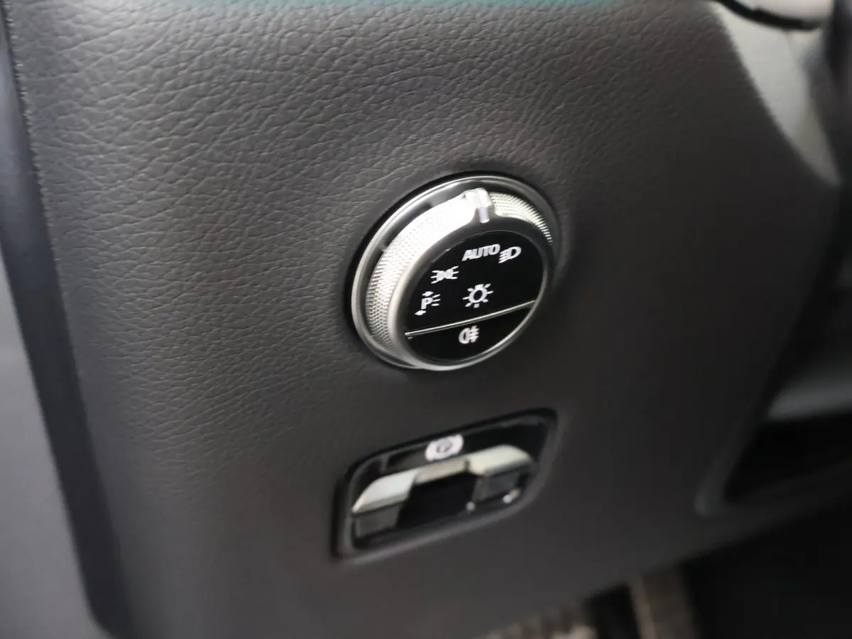 4MATIC Sport Edition | AMG | Premium pakket | Night pakket | Trekhaak | Head up display |