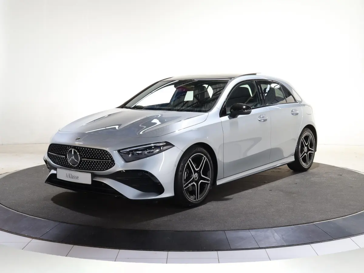 180 Business Solution AMG | Panoramaschuifdak | Achteruitrijcamera | Nightpakket | MULTIBEAM LED | Stoelverwarming |