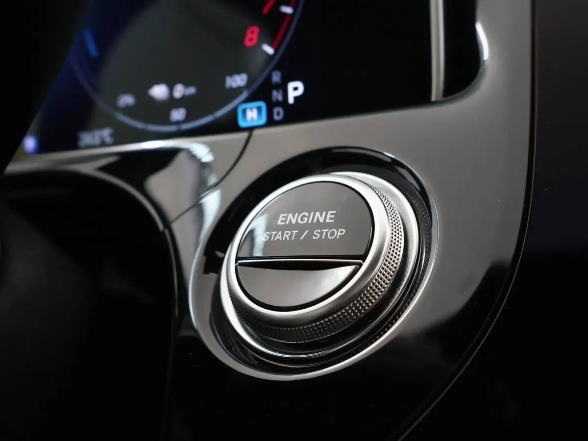 300 e Sport Edition | AMG Line |  Panorama-schuifdak | Elektrische stoelen incl Memory | MBUX Superscreen | 360-camera | Night |