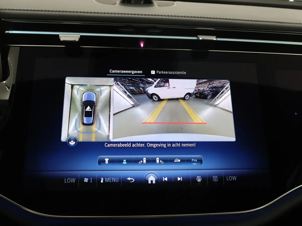 300 e Sport Edition | AMG Line |  Panorama-schuifdak | Elektrische stoelen incl Memory | MBUX Superscreen | 360-camera | Night |