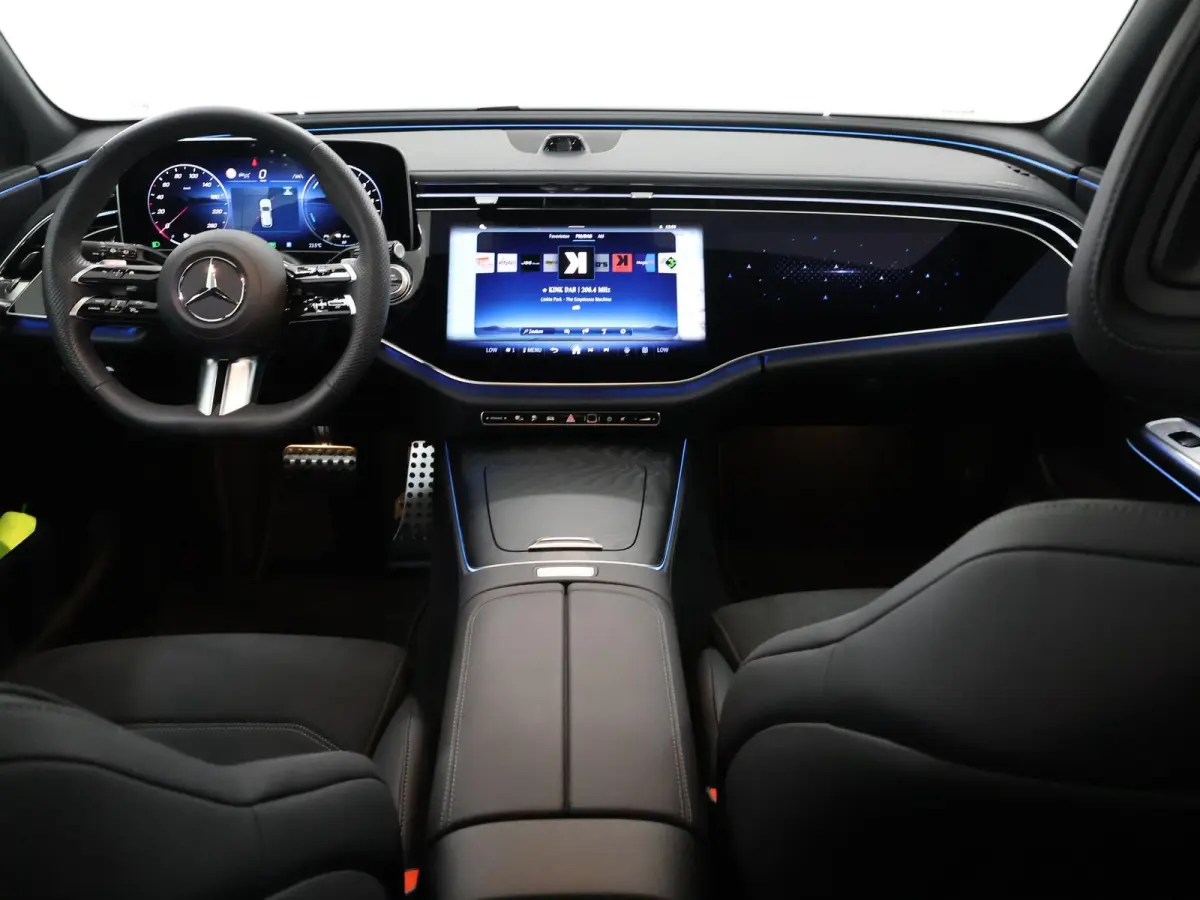 300 e Sport Edition | AMG Line |  Panorama-schuifdak | Elektrische stoelen incl Memory | MBUX Superscreen | 360-camera |