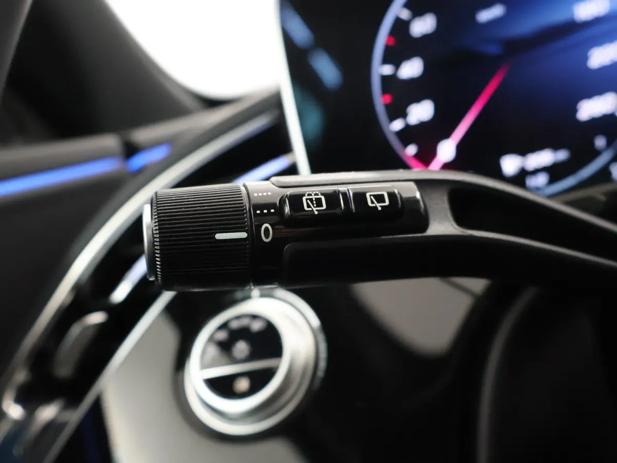 300 e Sport Edition | AMG Line |  Panorama-schuifdak | Elektrische stoelen incl Memory | MBUX Superscreen | 360-camera |