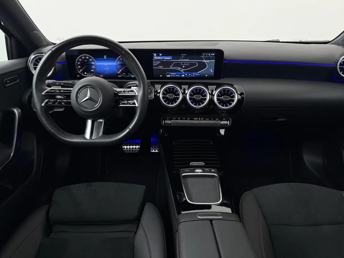 180 Business Solution AMG | Night pakket | Panoramadak |