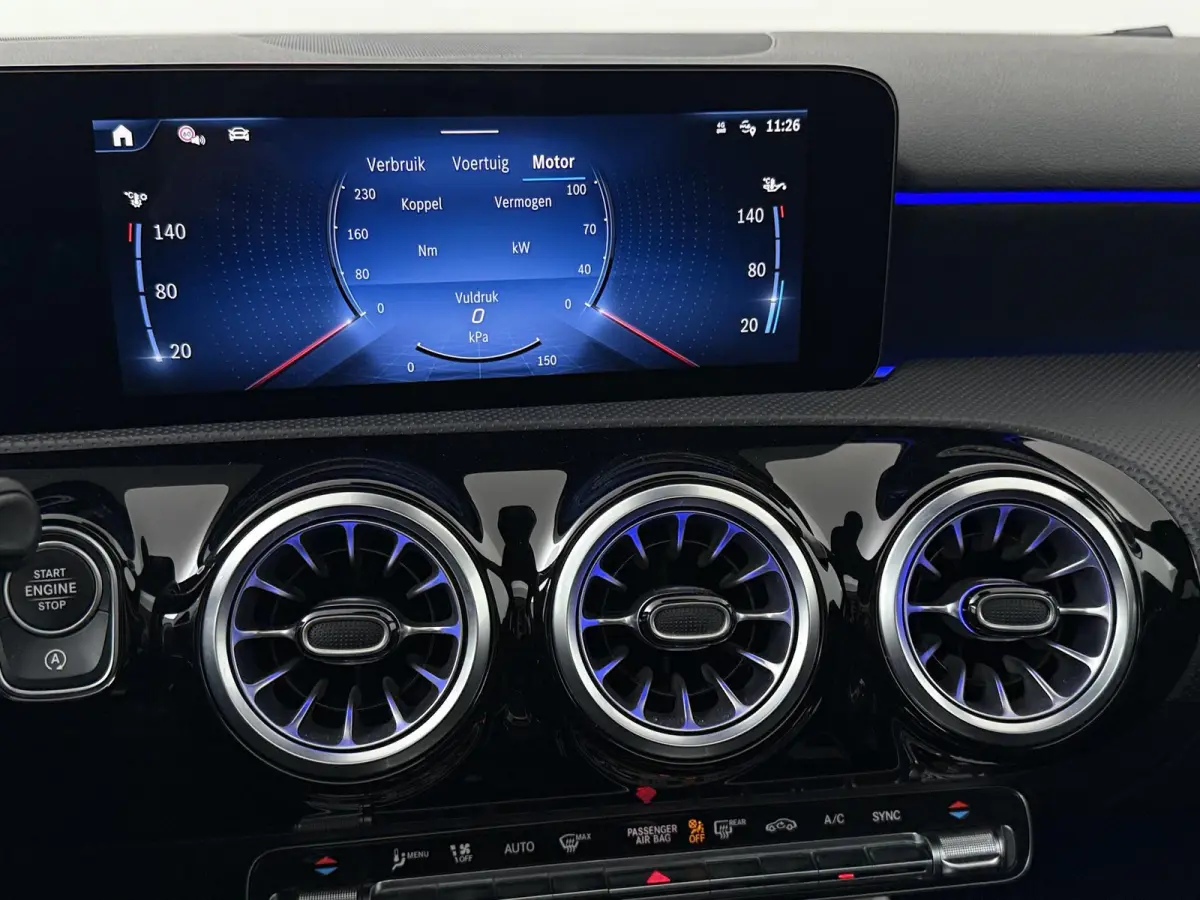 180 Business Solution AMG | Night pakket | Panoramadak |