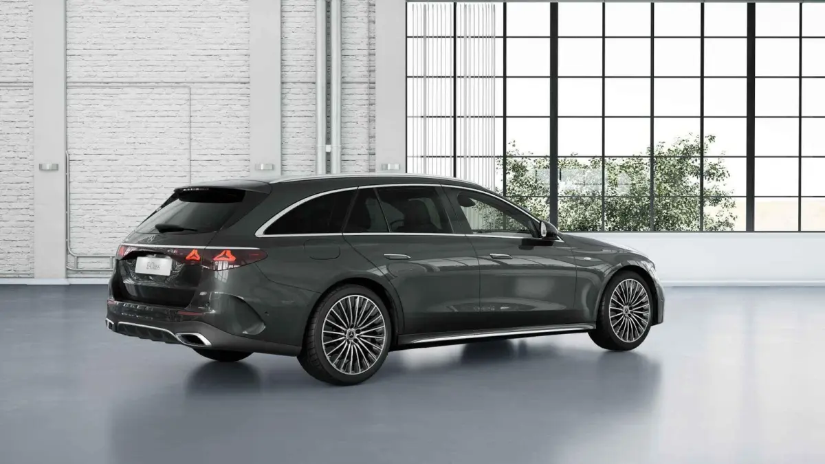 300e Sport Edition | Panoramaschuifdak | Premium pakket | Rijassistentiepakket Plus | Leder pakket | Burmester | 360° camera | Stoelventilatie |