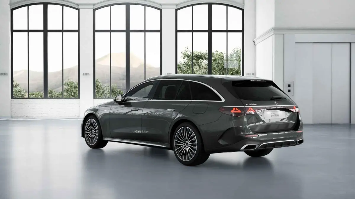 300e Sport Edition | Panoramaschuifdak | Premium pakket | Rijassistentiepakket Plus | Leder pakket | Burmester | 360° camera | Stoelventilatie |