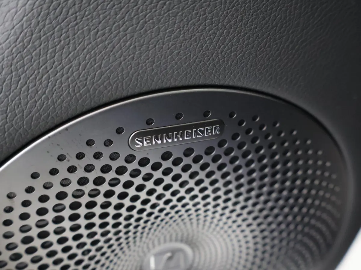 Brabus 100 kWh | 646 PK! | Drive Pilot | Stuurwiel- & Stoelverwarming voor- & achterin | Head-Up Display | Sennheiser Audio | Panoramadak | 3e display |