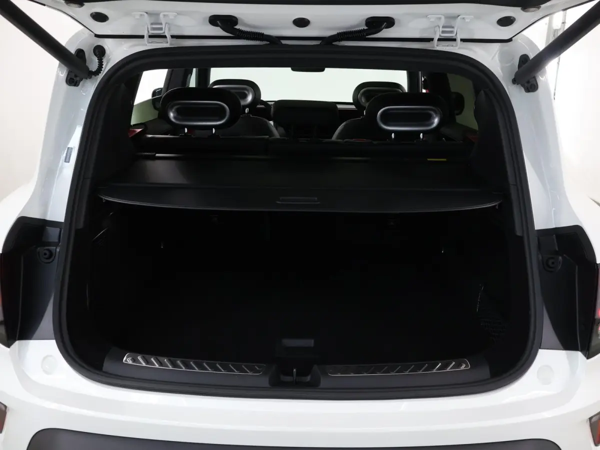 Brabus 100 kWh | 646 PK! | Drive Pilot | Stuurwiel- & Stoelverwarming voor- & achterin | Head-Up Display | Sennheiser Audio | Panoramadak | 3e display |